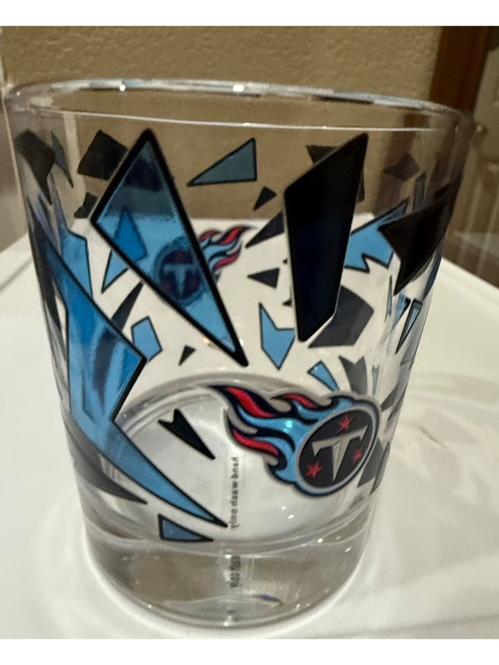 Tennessee Titans 12 Oz Clear Glass Tumbler With Blue & Black Geometric Design NF